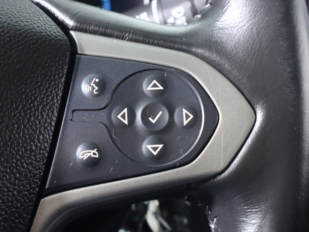 Used 2016 Chevrolet Colorado Z71 AWD/4WD image 13