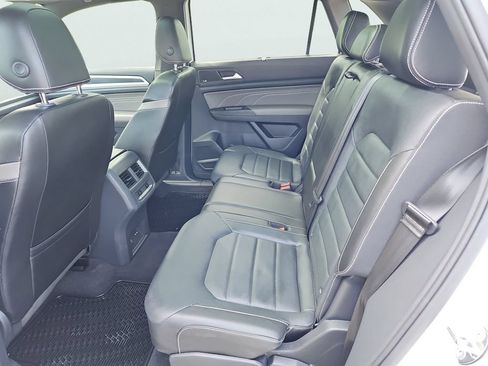 Certified 2023 Volkswagen Atlas Cross Sport SEL Premium R-Line AWD/4WD image 37