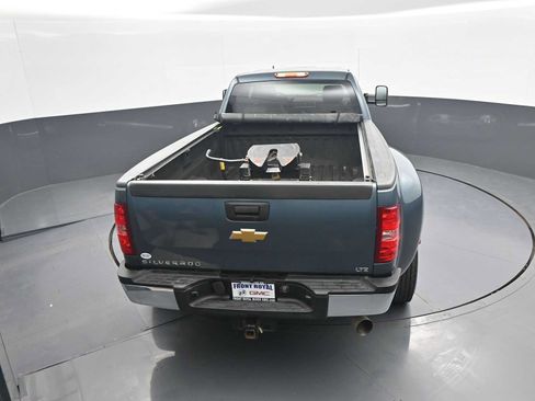 Used 2012 Chevrolet Silverado 3500 LTZ AWD/4WD image 36