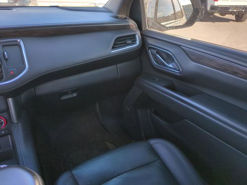 Used 2022 Chevrolet Tahoe Z71 w/ Off-Road Capability Package image 12