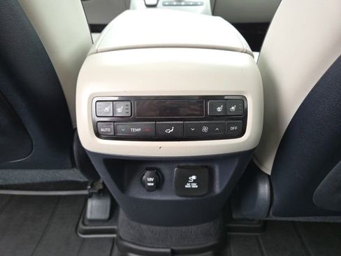 Used 2021 Hyundai Palisade Limited w/ Winter Package AWD/4WD image 59
