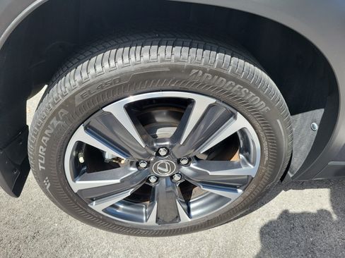 Certified 2024 Lexus UX 250h FWD image 7