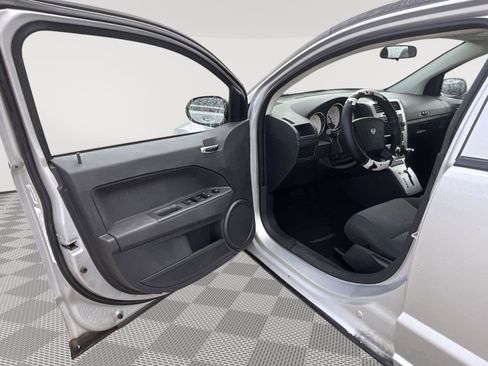 Used 2009 Dodge Caliber SXT image 14