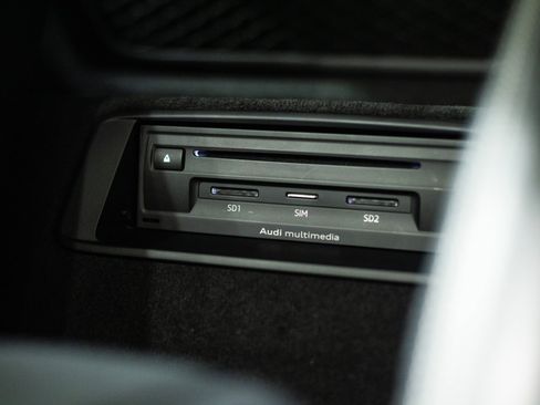 Used 2017 Audi R8 V10 w/ Carbon Exterior Package image 48