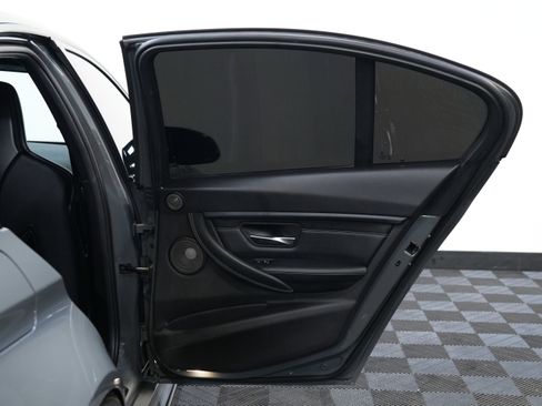 Used 2018 BMW M3 image 28
