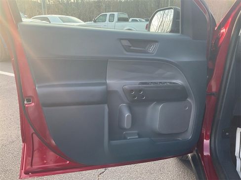 New 2026 Ford Maverick XLT w/ Black Appearance Package image 17