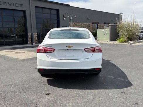Used 2020 Chevrolet Malibu LT w/ Fleet LT Safety Plus Package FWD image 4