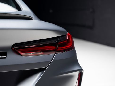 Used 2022 BMW M8 Competition w/ M Carbon Exterior Package AWD/4WD image 31