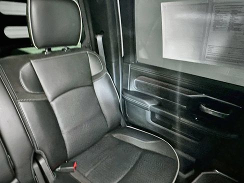 Used 2026 RAM 4500 4x4 Crew Cab DRW w/ Laramie Trim Package image 35
