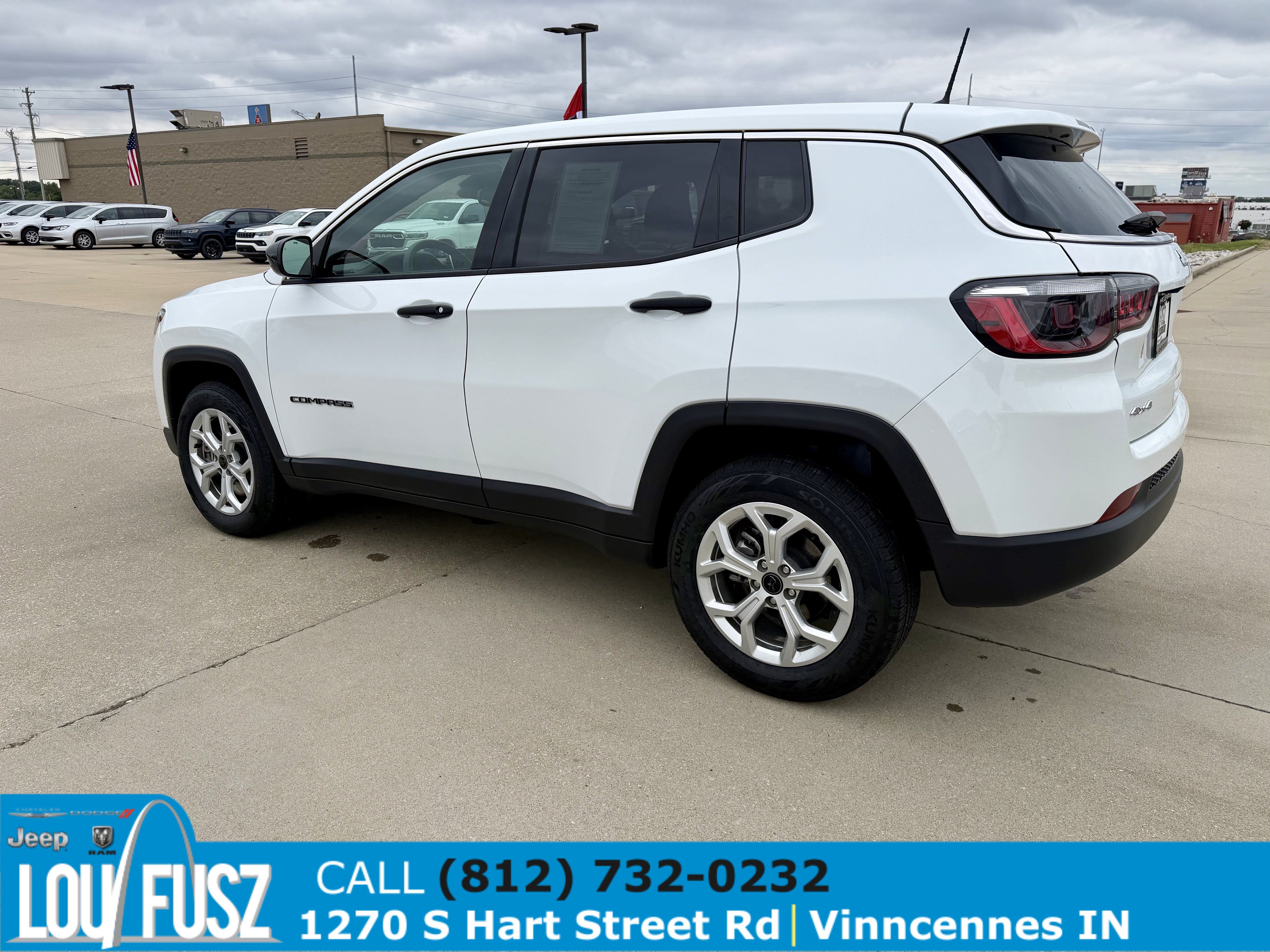 Used 2025 Jeep Compass Sport AWD/4WD image 5