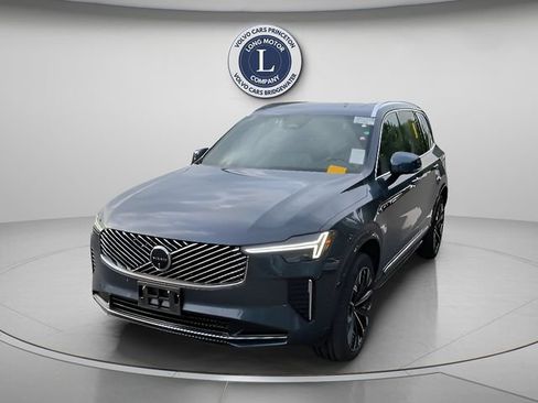 Certified 2026 Volvo XC90 B6 Plus AWD/4WD image 1