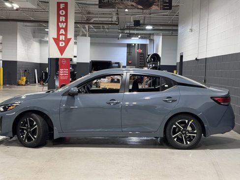 New 2025 Nissan Sentra SV image 34