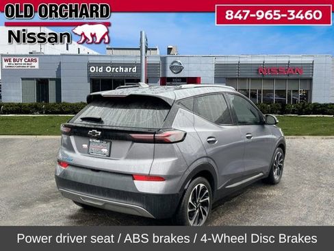 Used 2022 Chevrolet Bolt EUV Premier w/ Sun & Sound Package image 6