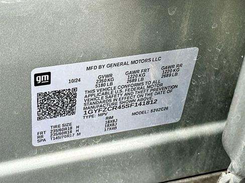 Used 2025 Cadillac XT4 Premium Luxury image 31