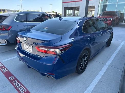 Used 2024 Toyota Camry SE FWD image 8