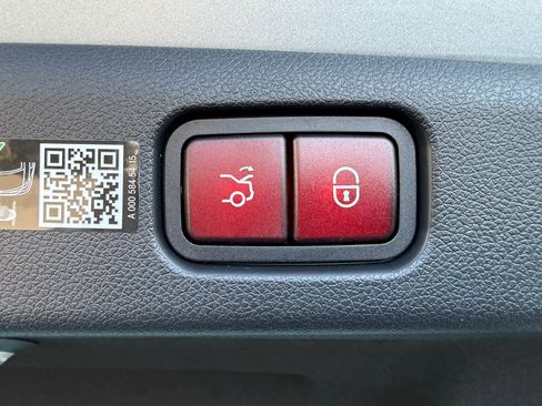 Certified 2026 Mercedes-Benz E 350 4MATIC Sedan image 34