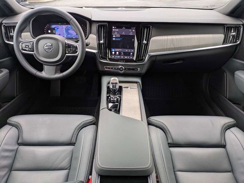 Certified 2023 Volvo S90 B6 Ultimate w/ Protection Package Premier AWD/4WD image 16