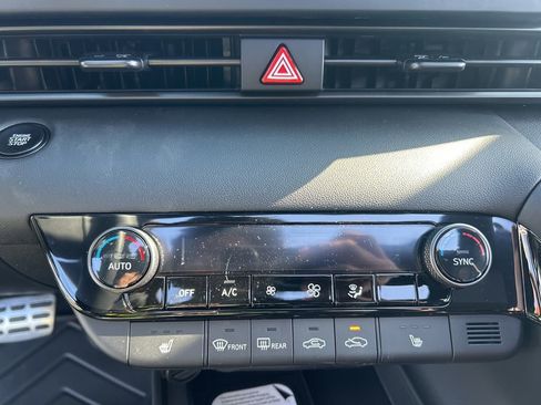 New 2026 Hyundai Elantra SEL Sport Premium FWD image 19