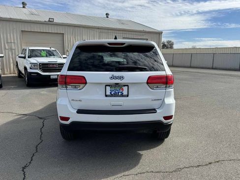 Used 2017 Jeep Grand Cherokee Laredo image 8