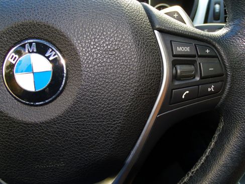 Used 2017 BMW 330i xDrive Sedan image 22