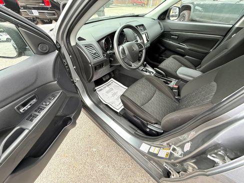Used 2021 Mitsubishi Outlander Sport ES FWD image 12