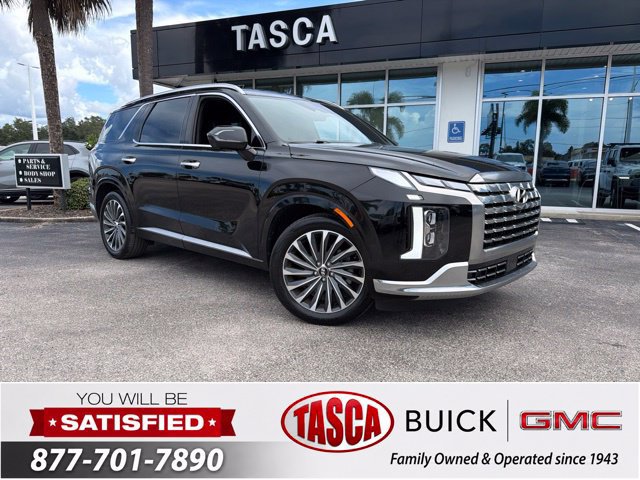 Used 2024 Hyundai Palisade Calligraphy FWD image 1