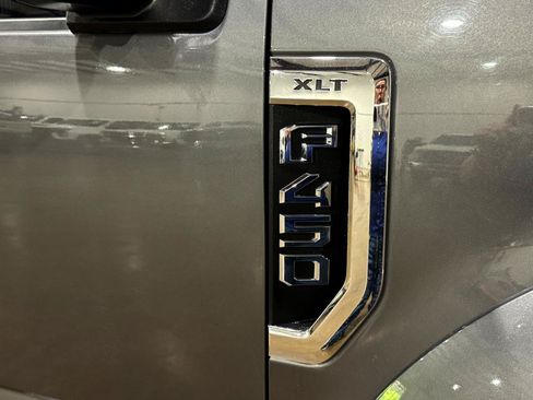 Used 2022 Ford F450 XLT w/ XLT Premium Package AWD/4WD image 19