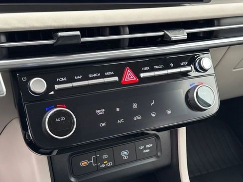 New 2026 Hyundai Tucson Blue SE image 19