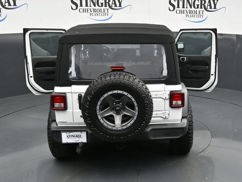 Used 2024 Jeep Wrangler Sport AWD/4WD image 35