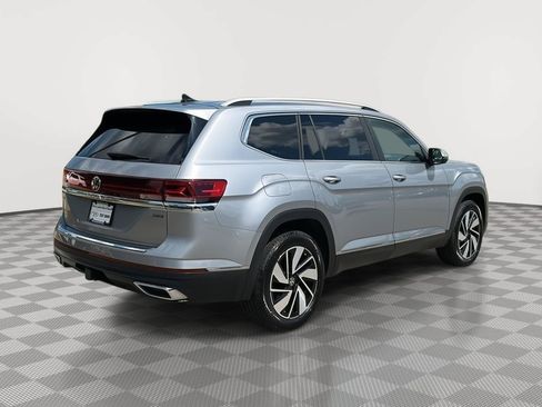 Used 2024 Volkswagen Atlas SEL AWD/4WD image 5