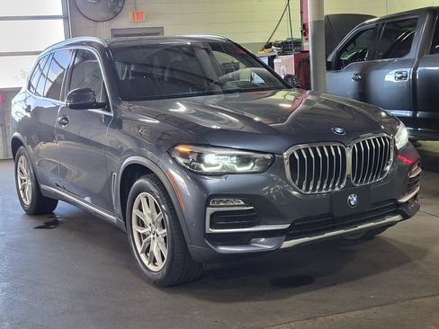 Used 2021 BMW X5 xDrive45e w/ Premium Package AWD/4WD image 4
