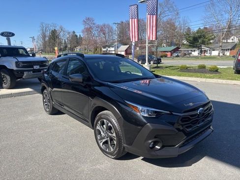 Used 2024 Subaru Crosstrek 2.0i Premium image 4