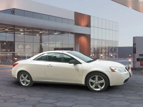 Used 2008 Pontiac G6 GT FWD image 17