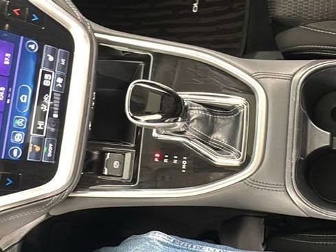 Used 2022 Subaru Outback Premium image 29