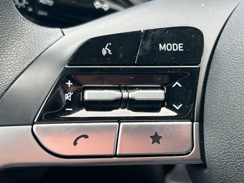 Used 2024 Hyundai Elantra SEL image 26