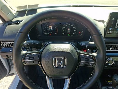 Used 2023 Honda Civic Touring image 19
