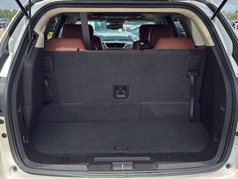 Used 2015 Chevrolet Traverse LTZ w/ LPO, 'HIT The Road' Package FWD image 30
