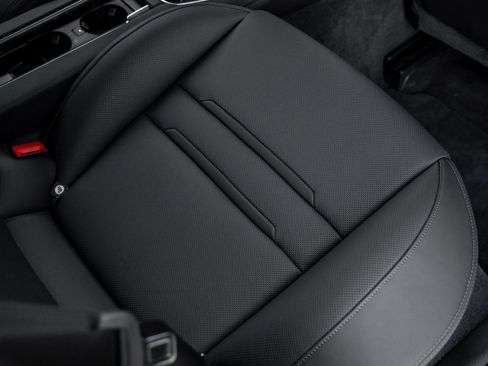 Certified 2023 Porsche Panamera GTS image 36