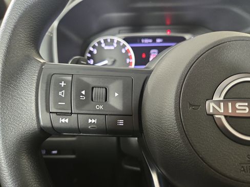 Used 2024 Nissan Rogue SV image 15