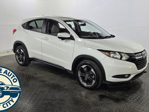 Used 2018 Honda HR-V EX image 9