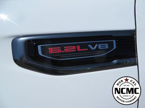 Used 2026 GMC Sierra 1500 AT4 AWD/4WD image 11