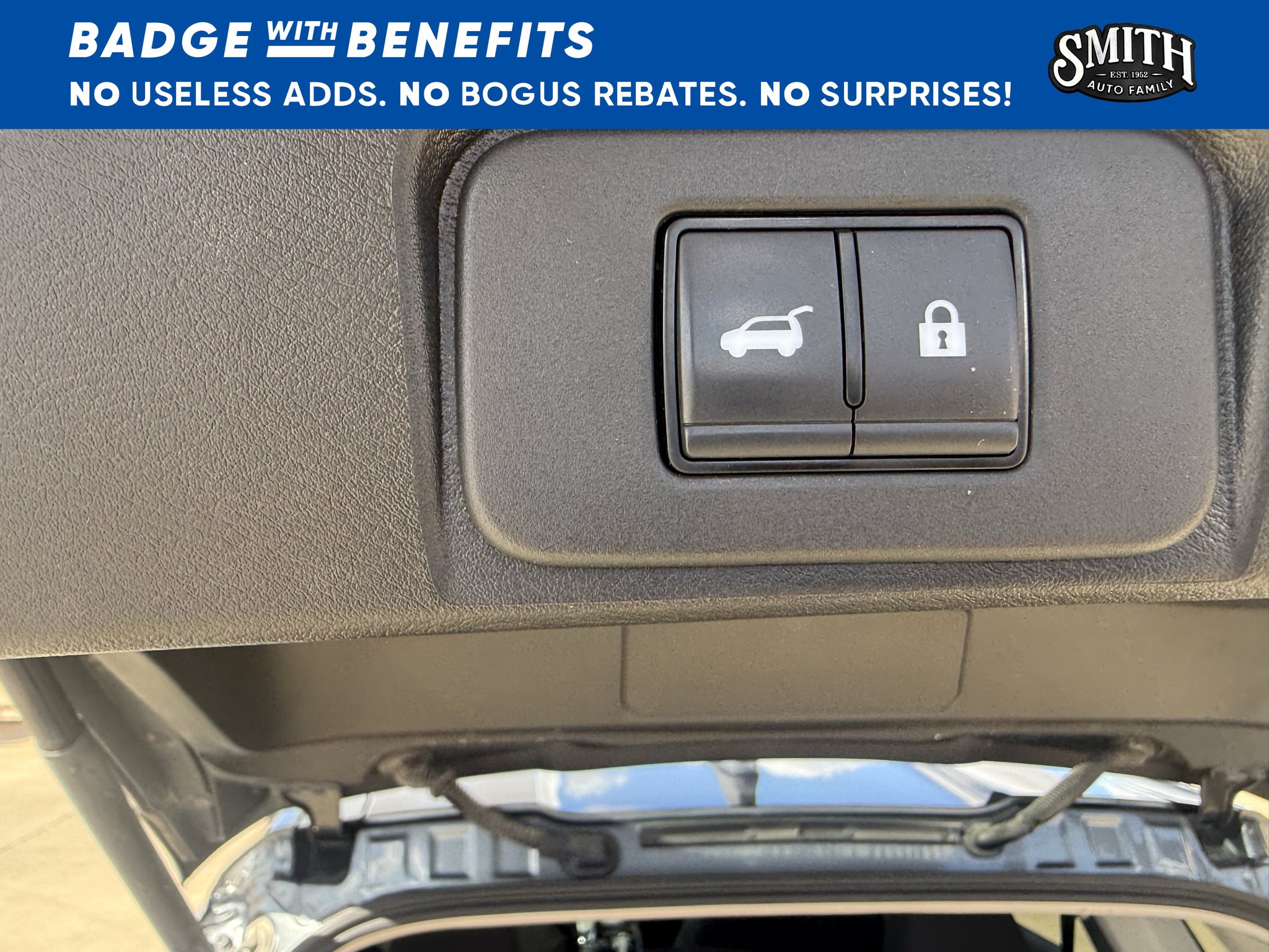 Used 2025 Nissan Rogue SV FWD image 11