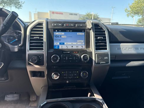 Used 2017 Ford F350 Lariat w/ Lariat Value Package AWD/4WD image 7