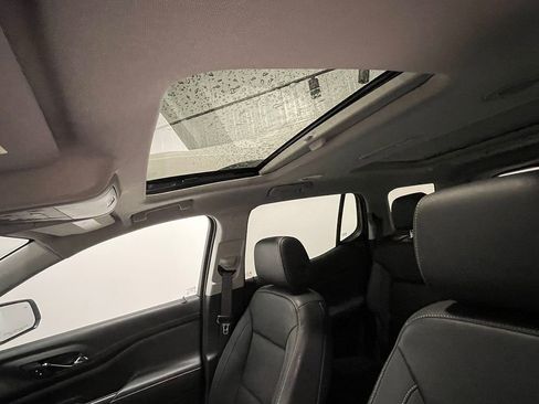 Used 2022 GMC Acadia SLT w/ Elevation Edition image 26