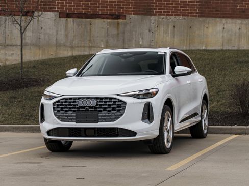 New 2025 Audi Q5 Premium Plus image 7