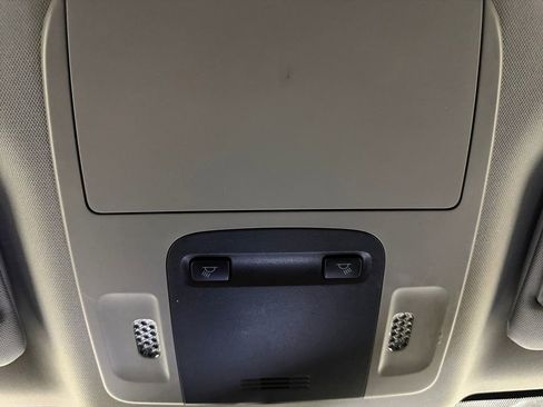 Used 2023 Toyota Camry SE image 34