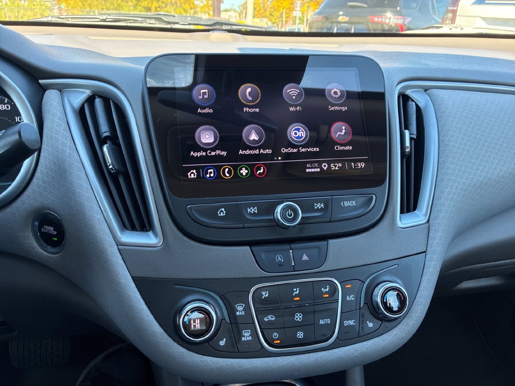 Used 2025 Chevrolet Malibu LT FWD image 17