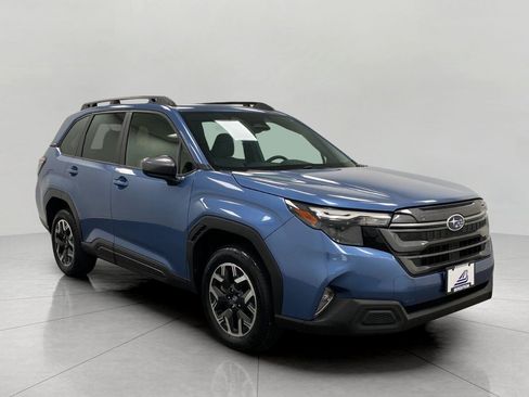 Used 2025 Subaru Forester Premium AWD/4WD image 1