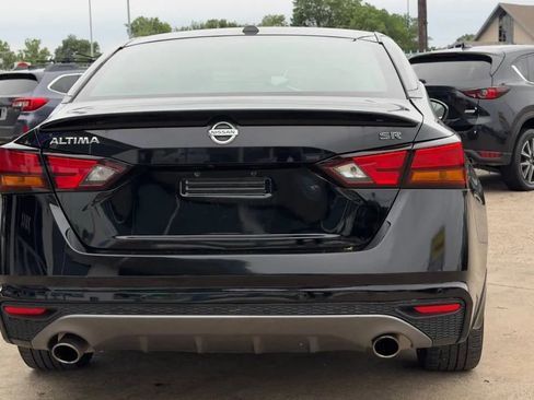 Used 2020 Nissan Altima 2.5 SR FWD image 4