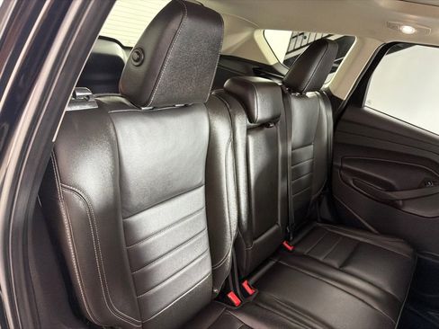 Used 2015 Ford Escape Titanium w/ Equipment Group 301A AWD/4WD image 20